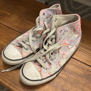 Girls converse